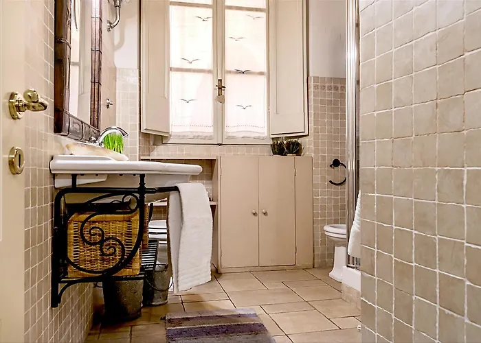 Apartment Guesthost - Palazzo Farnese Historical Rom